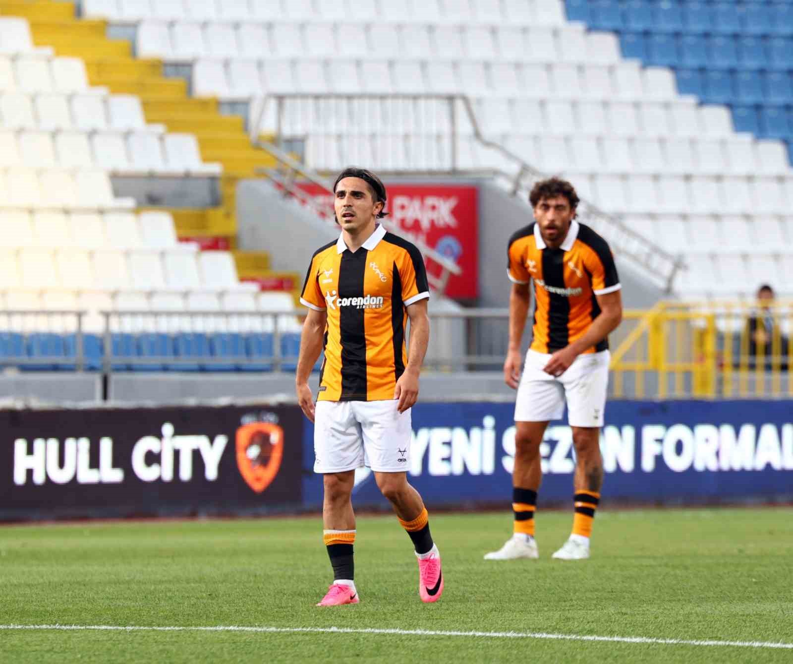Kasımpaşa ile Hull City hazırlık maçında 1-1 berabere kaldı
