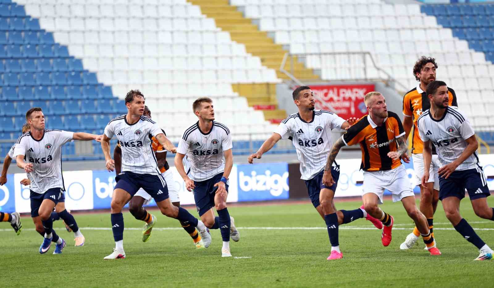 Kasımpaşa ile Hull City hazırlık maçında 1-1 berabere kaldı