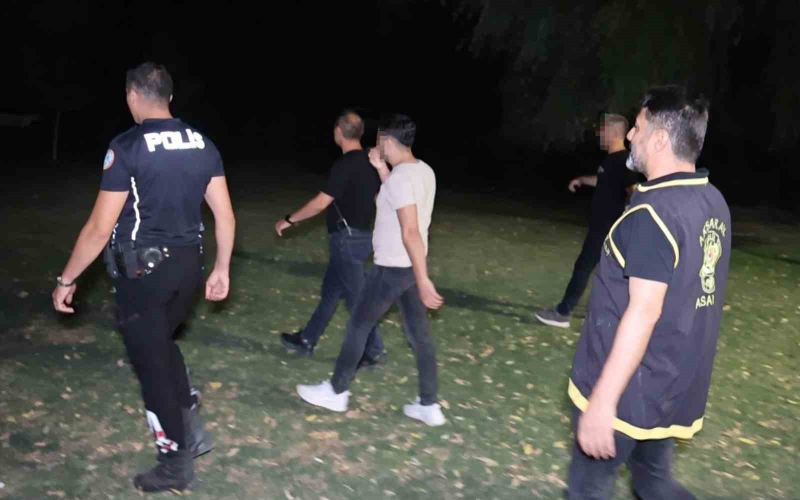 Aksaray’da park ve bahçelerde şok uygulama