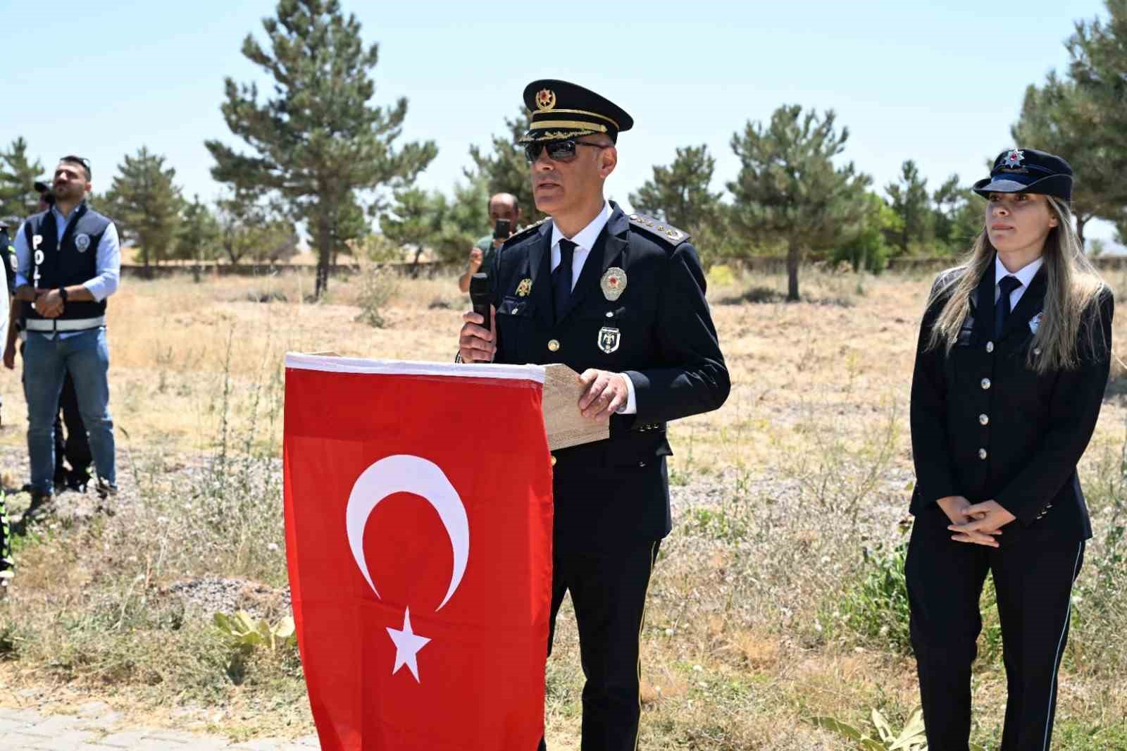 Kastamonu’da şehit düşen polis memuru, şehadetinin 2. yılında dualarla anıldı