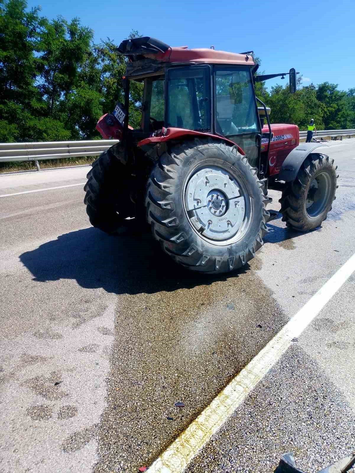 Kastamonu’da tır ile çarpışan traktörün sürücüsü hayatını kaybetti