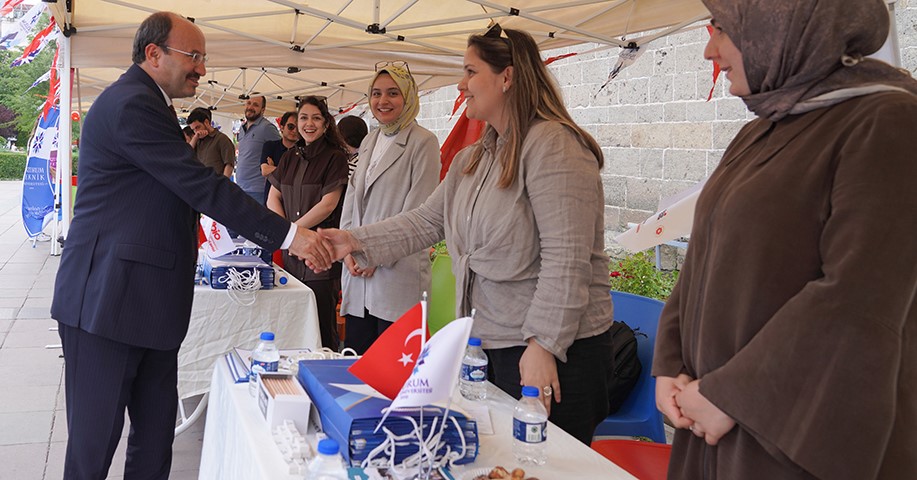 ETÜ, tercih günlerinde aday öğrencilerle buluşuyor
