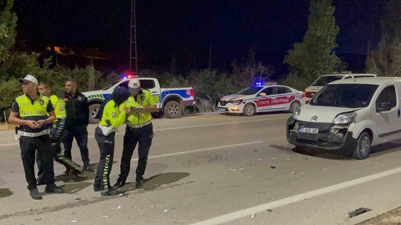 Karaman’da üç aracın karıştığı kazada 2 kişi yaralandı