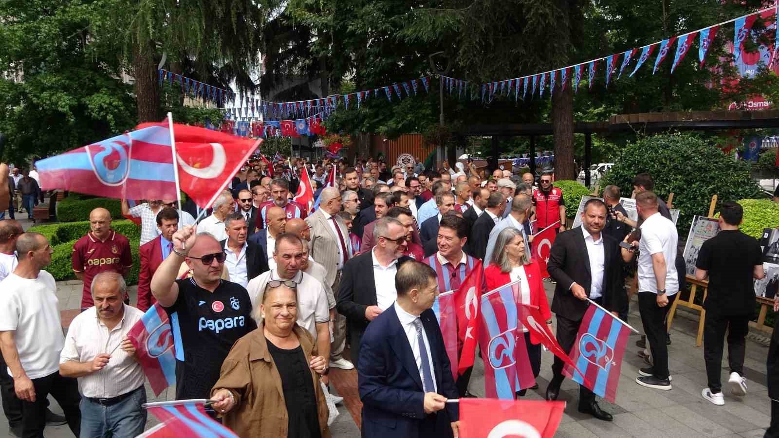 Ertuğrul Doğan: "Bizim taşıdığımız Trabzonspor’un şerefli armasıdır"