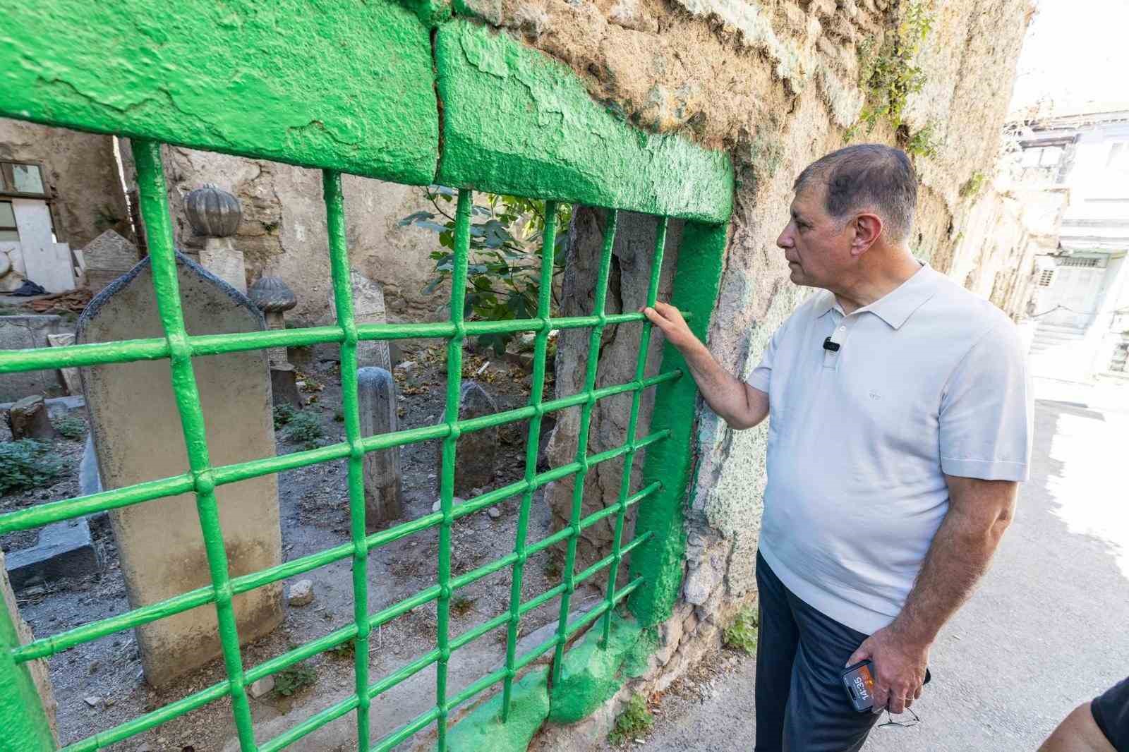 Başkan Tugay’dan Basmane’nin asırlık mirasına el izi