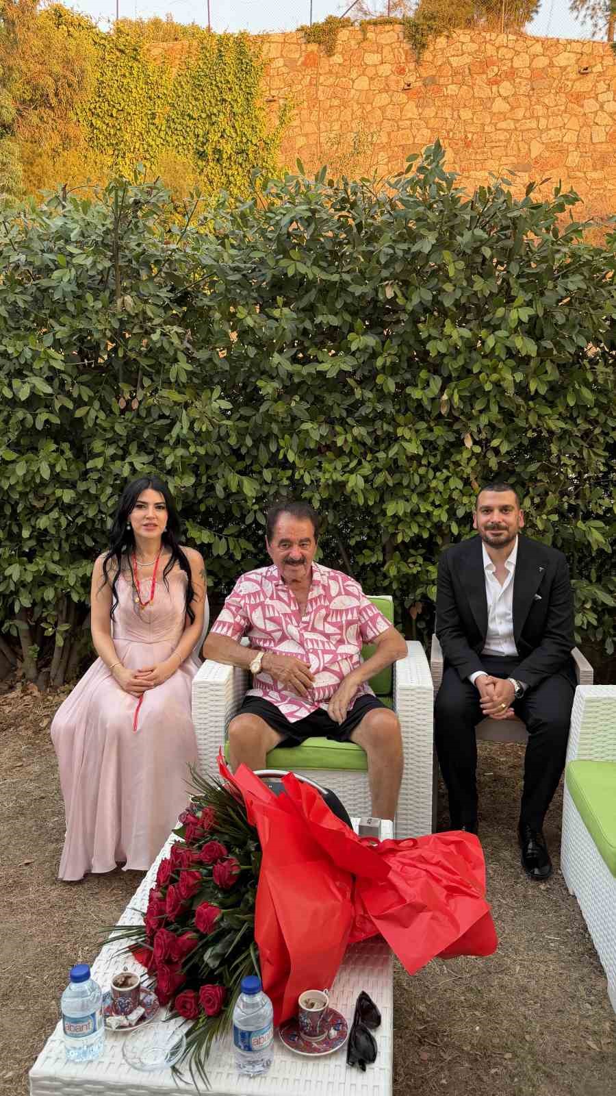 İbrahim Tatlıses’in evinde mutlu gün: Manevi kızına isteme töreninde beşi bir yerde taktı