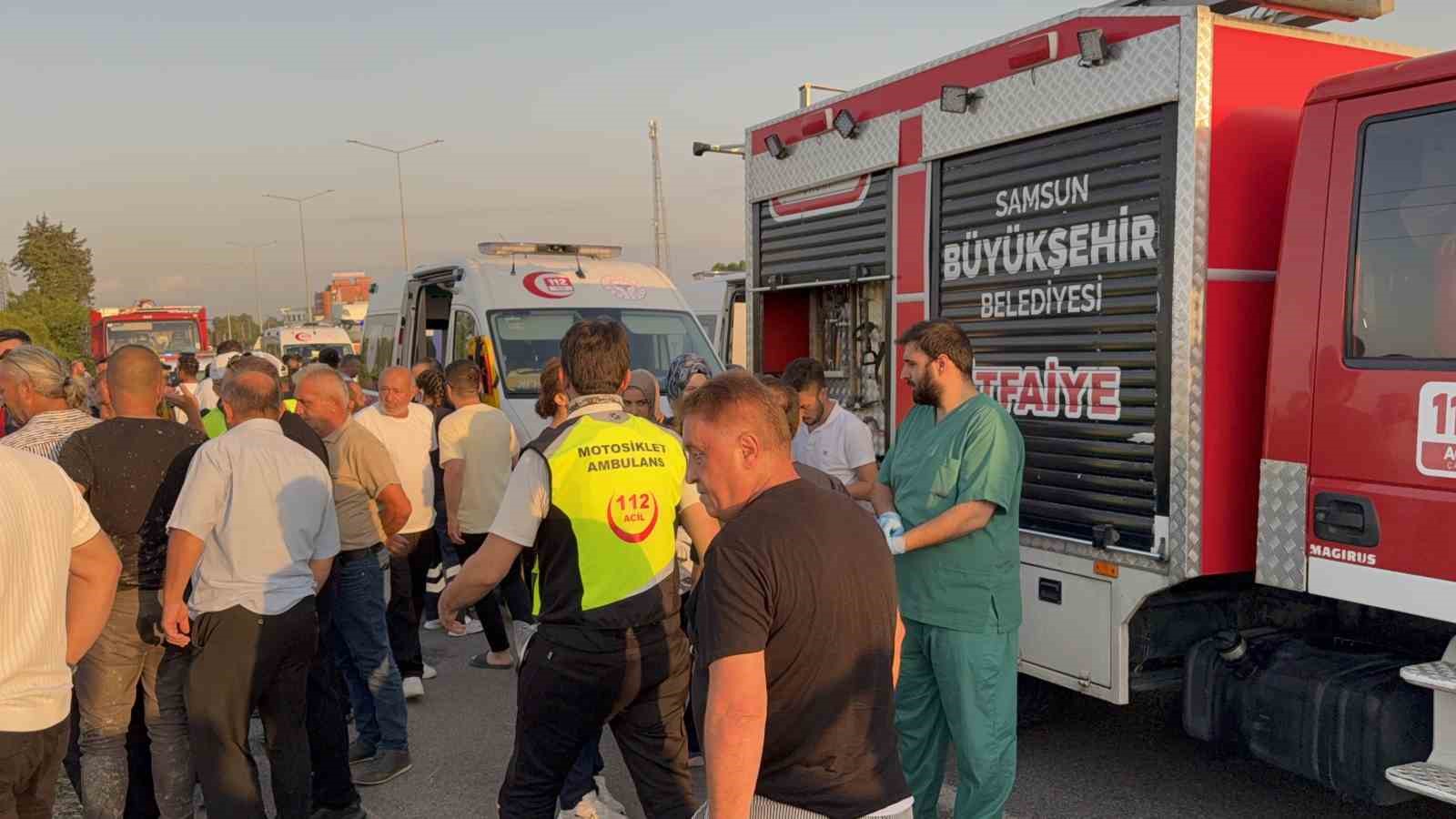 Samsun’da özel halk otobüsü devrildi: 21 yaralı