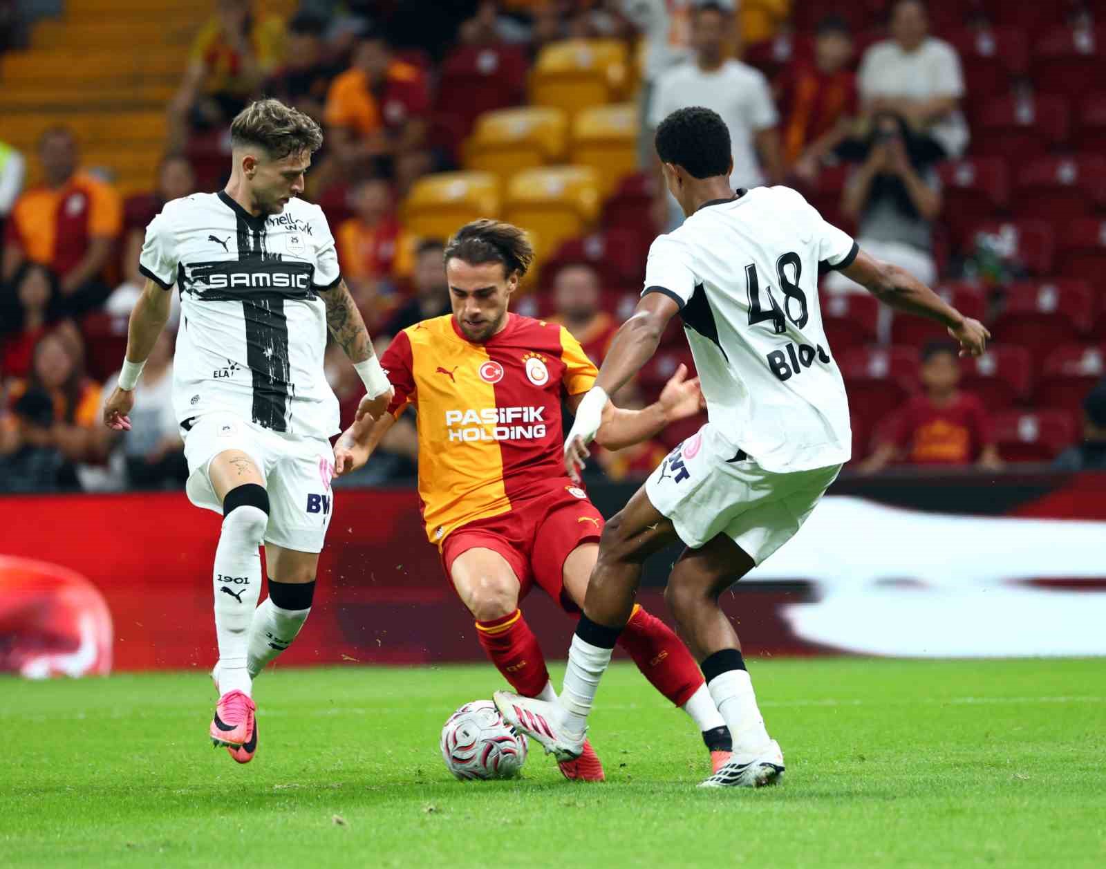 Hazırlık maçı: Galatasaray: 1 - Rennes: 1 (İlk yarı)