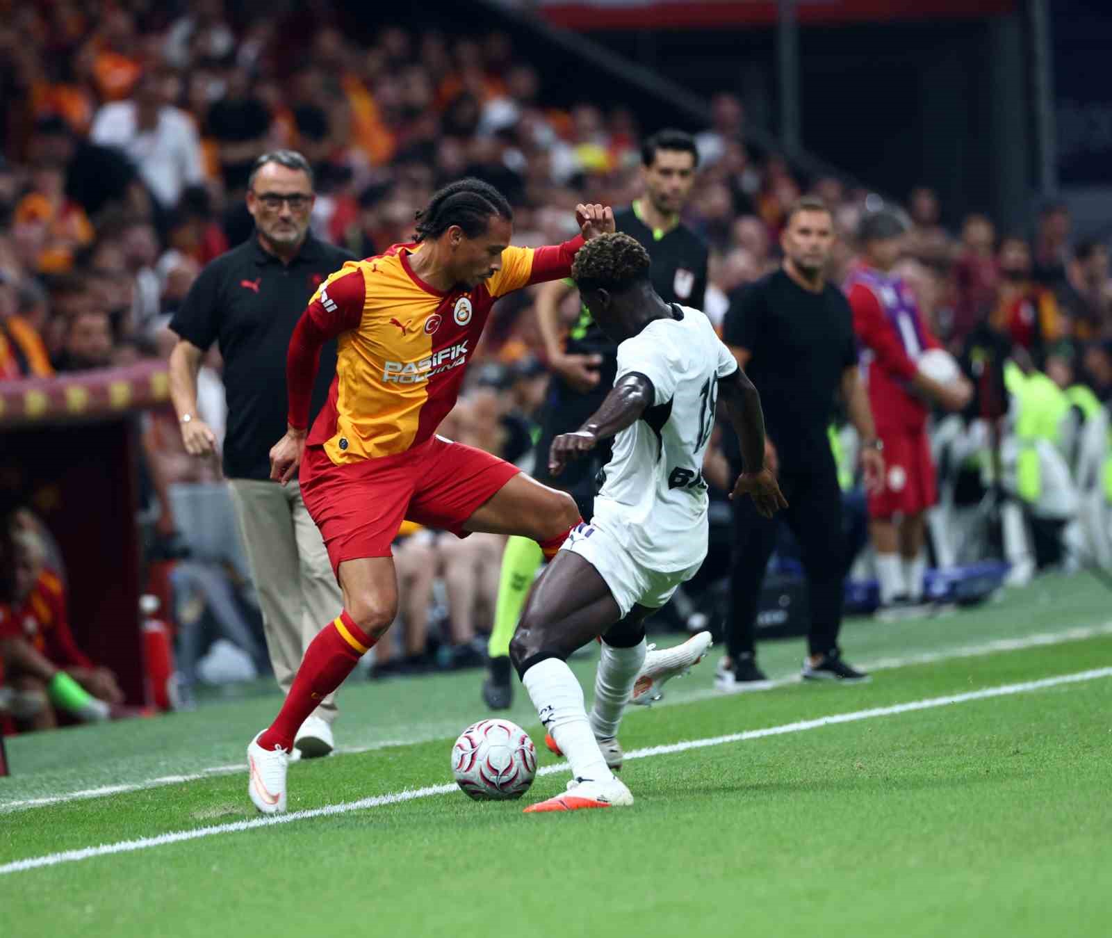 Hazırlık maçı: Galatasaray: 1 - Rennes: 1 (İlk yarı)