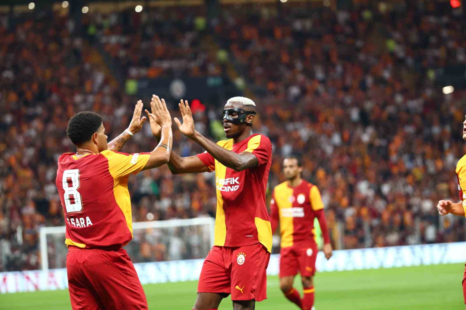 Hazırlık maçı: Galatasaray: 1 - Rennes: 1 (İlk yarı)