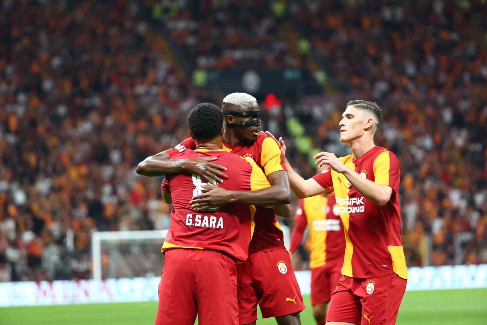 Hazırlık maçı: Galatasaray: 1 - Rennes: 1 (İlk yarı)