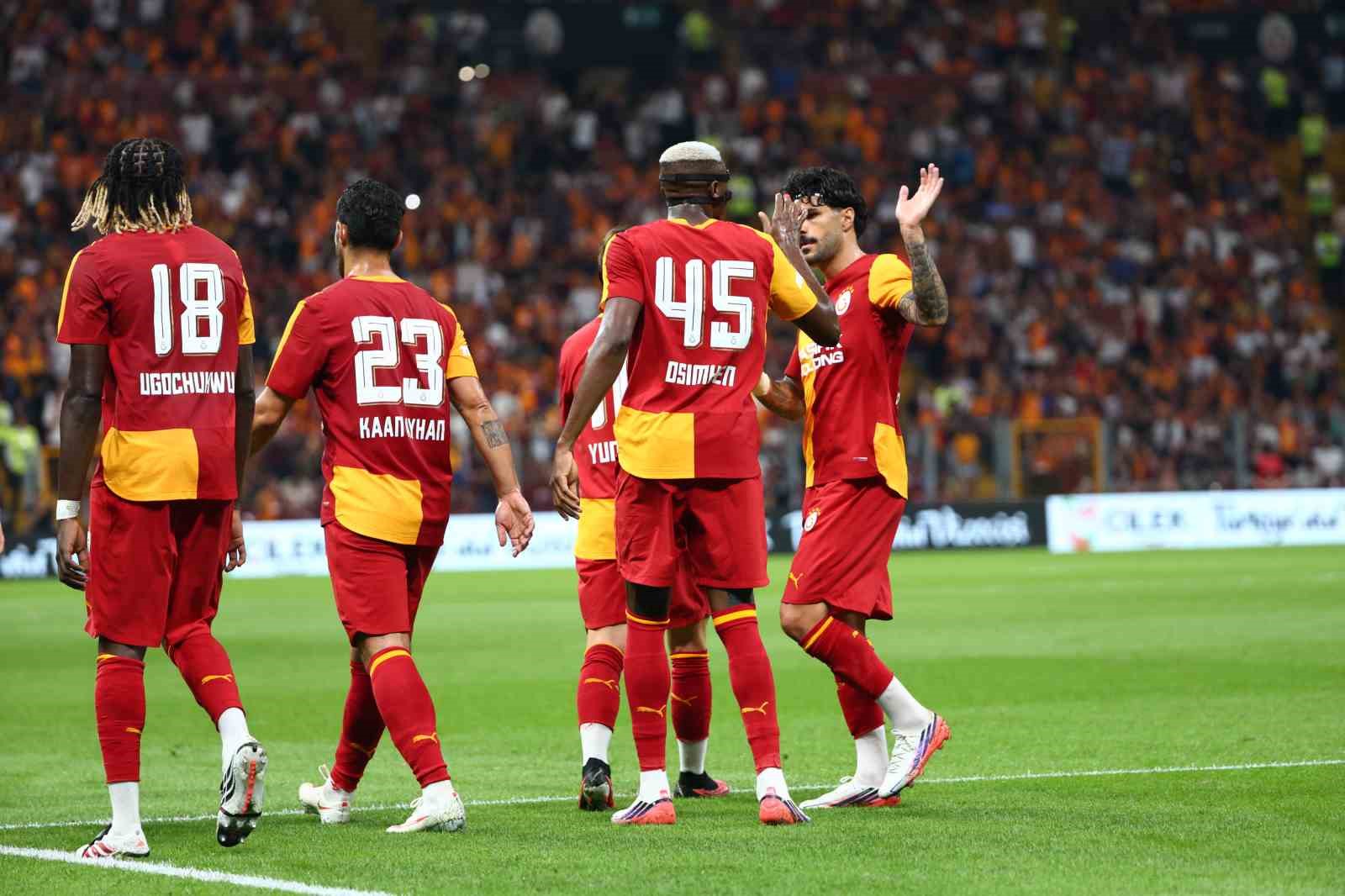 Hazırlık maçı: Galatasaray: 1 - Rennes: 1 (İlk yarı)
