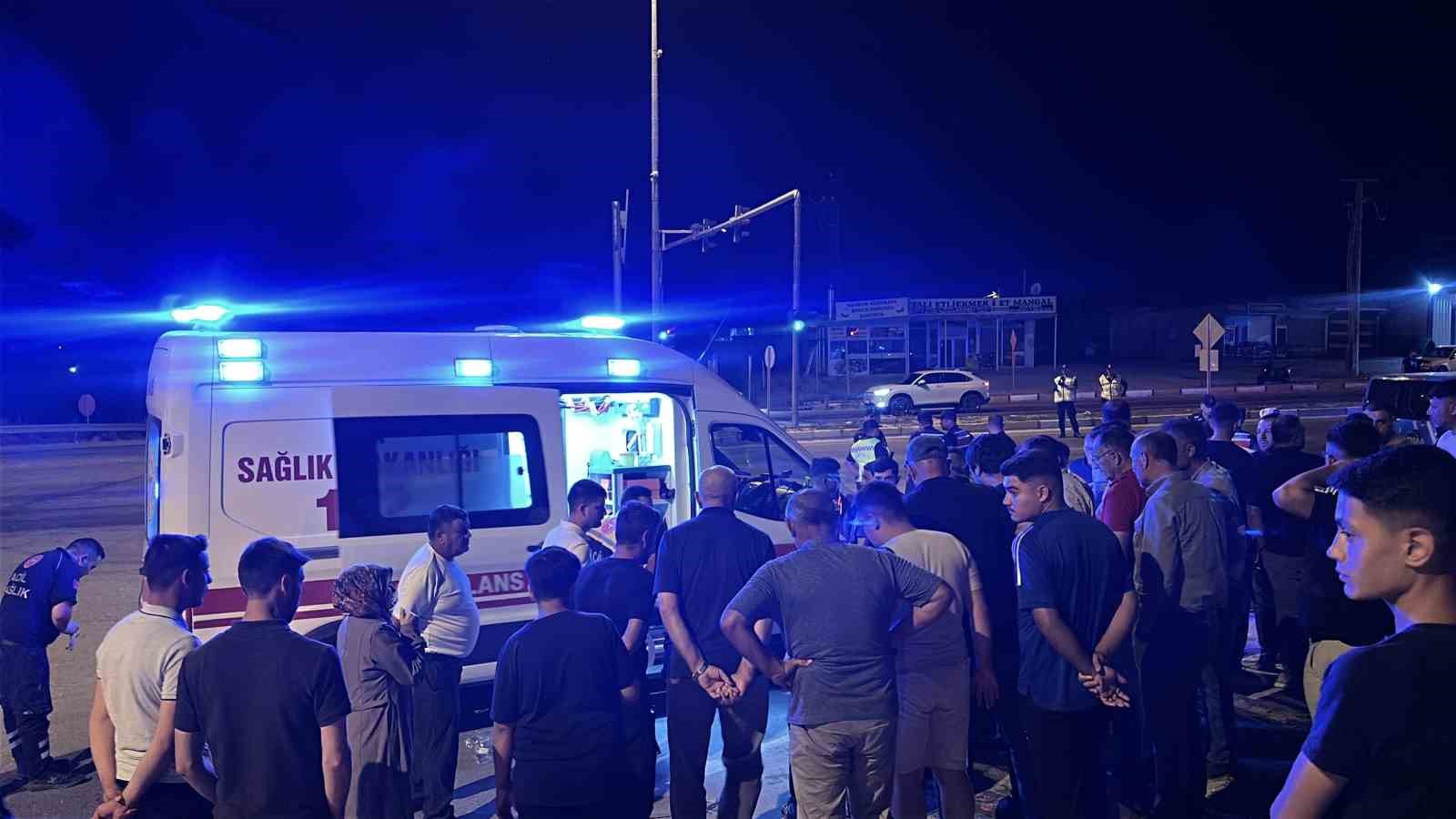 Aksaray’da otomobil ile motosiklet çarpıştı: 2 çocuk ağır yaralı