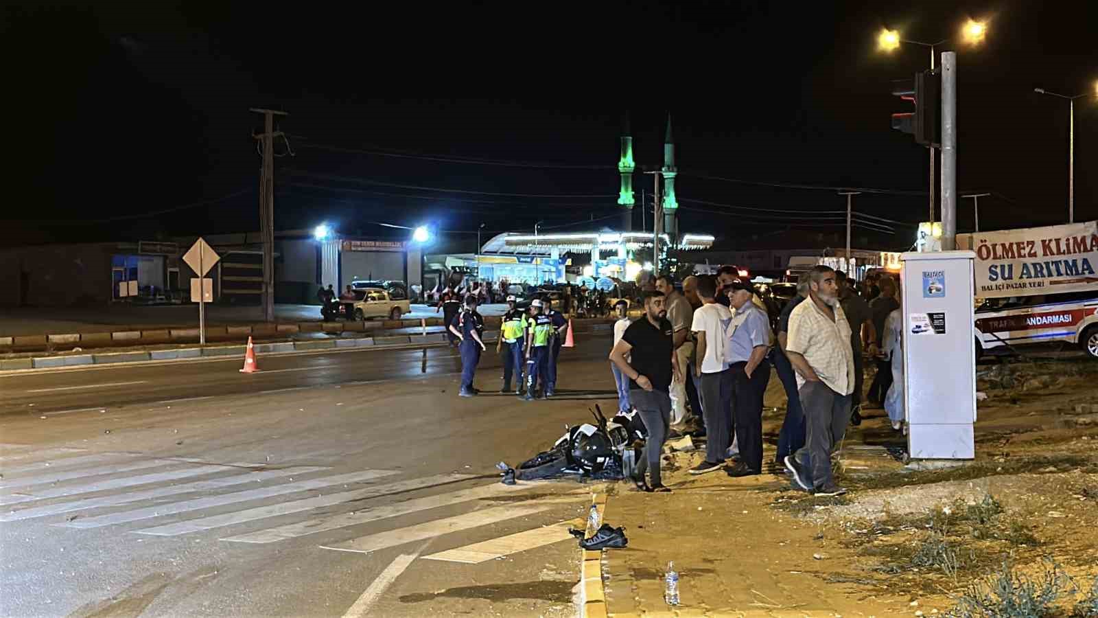 Aksaray’da otomobil ile motosiklet çarpıştı: 2 çocuk ağır yaralı