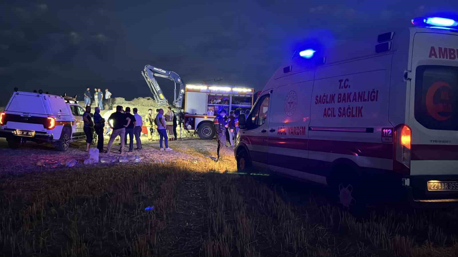 Edirne’de traktörün altında kalan çift hayatını kaybetti