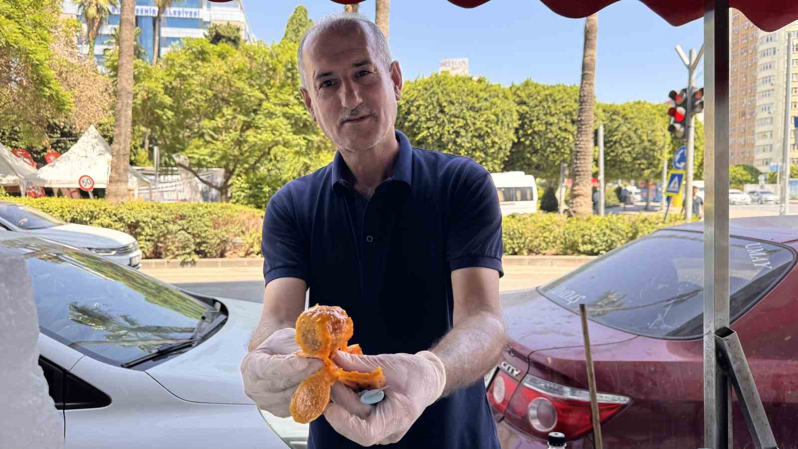 Sıcaklarla birlikte dikenli incir satışları arttı