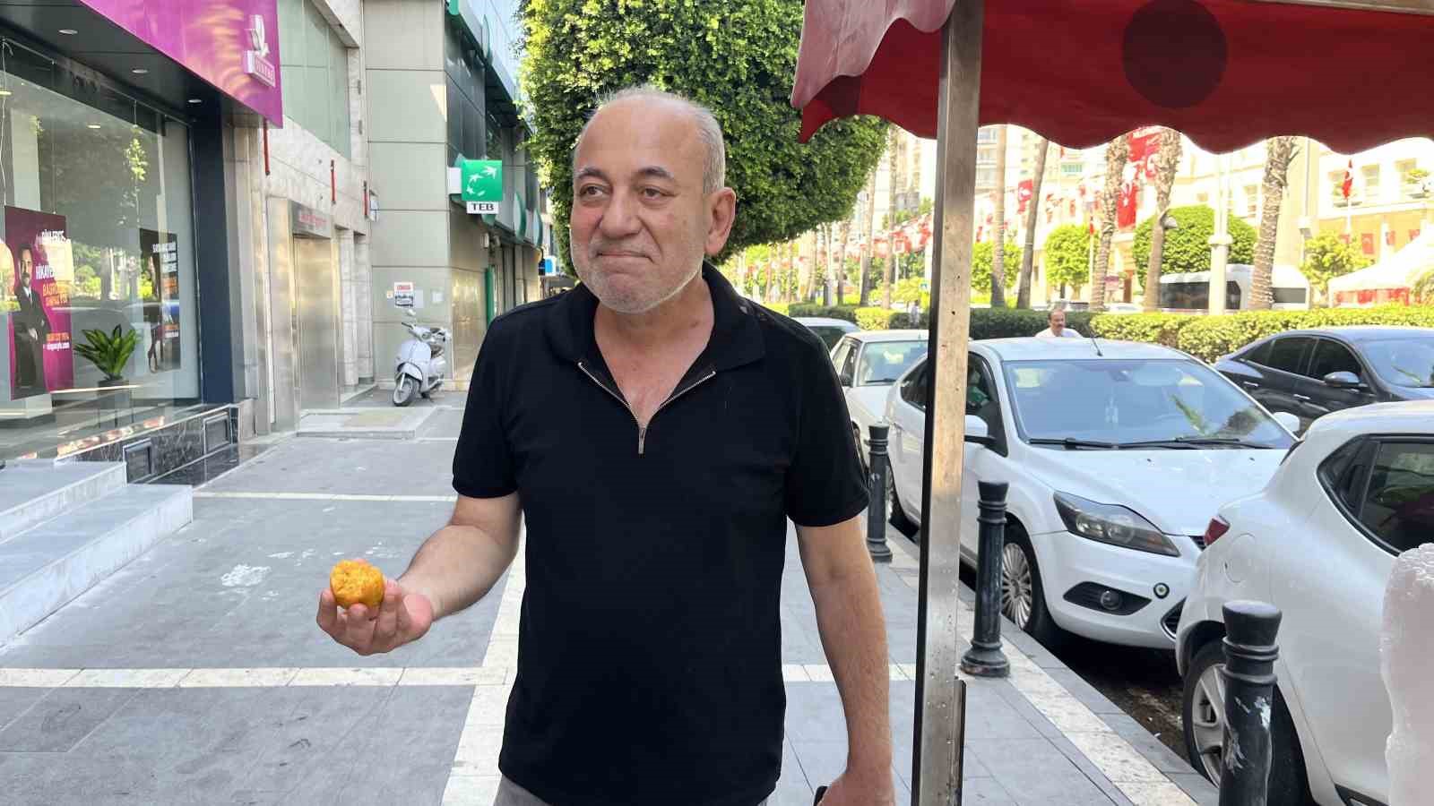 Sıcaklarla birlikte dikenli incir satışları arttı