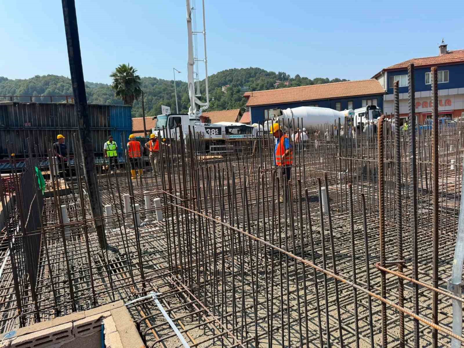 Kilimli’de 367 TOKİ konutunun temeli atıldı