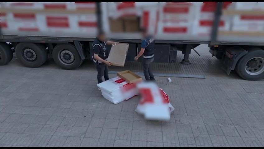 İzolasyon malzemesine gizlenmiş 5 milyon adet kaçak sigara ele geçirildi