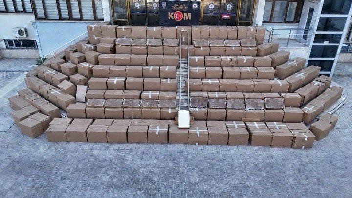 İzolasyon malzemesine gizlenmiş 5 milyon adet kaçak sigara ele geçirildi