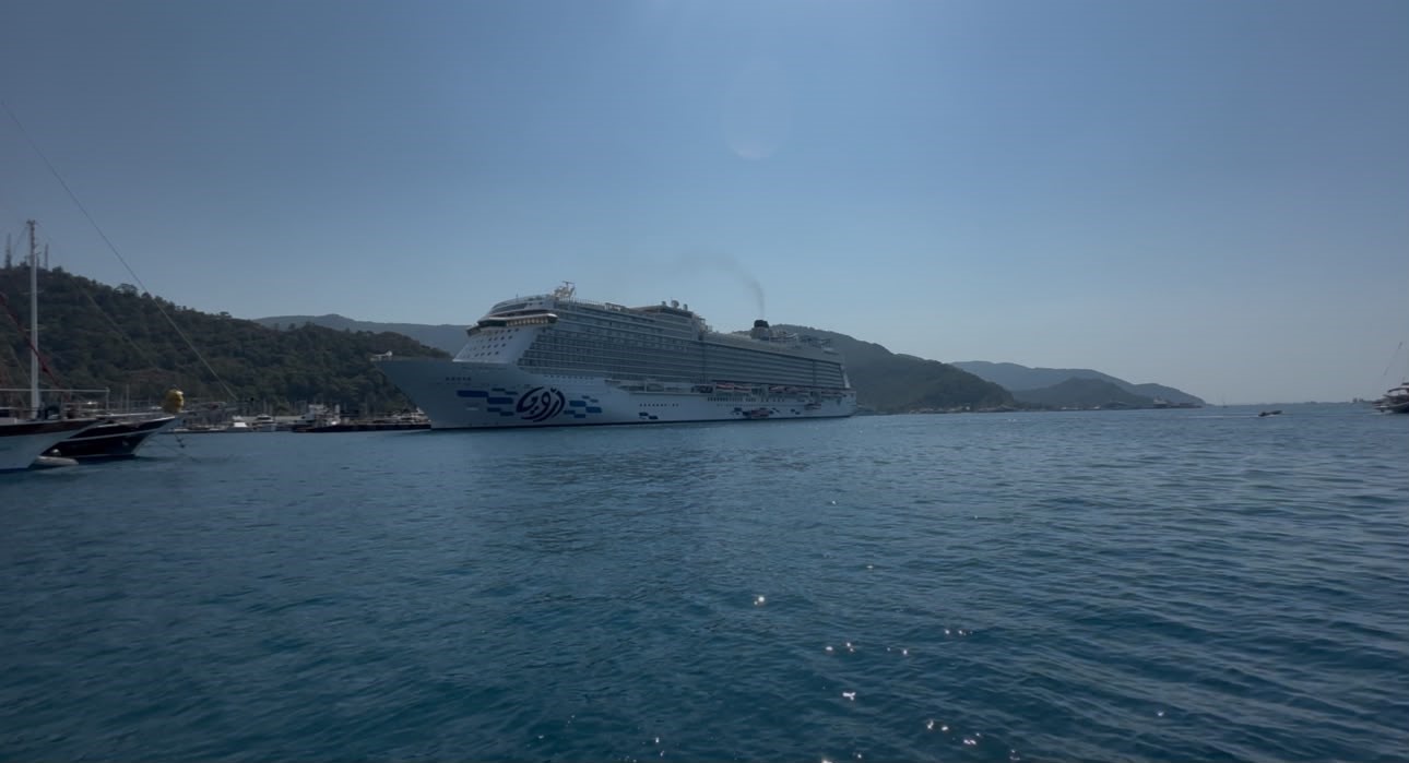 Ağustos seferlerine başladı, Marmaris’e 3 bin 700 turist getirdi