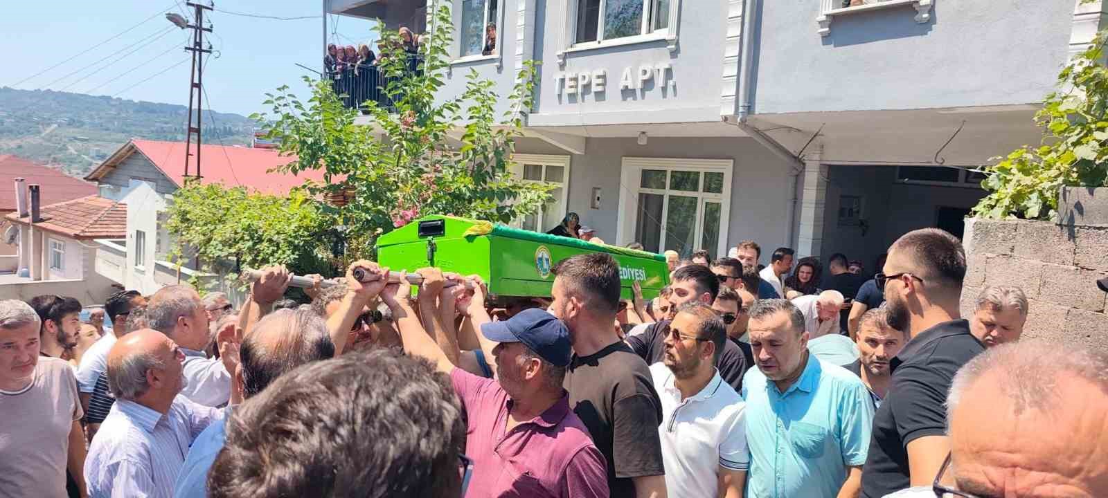 Fındık bahçesinde kalp krizi geçiren adam hayatını kaybetti