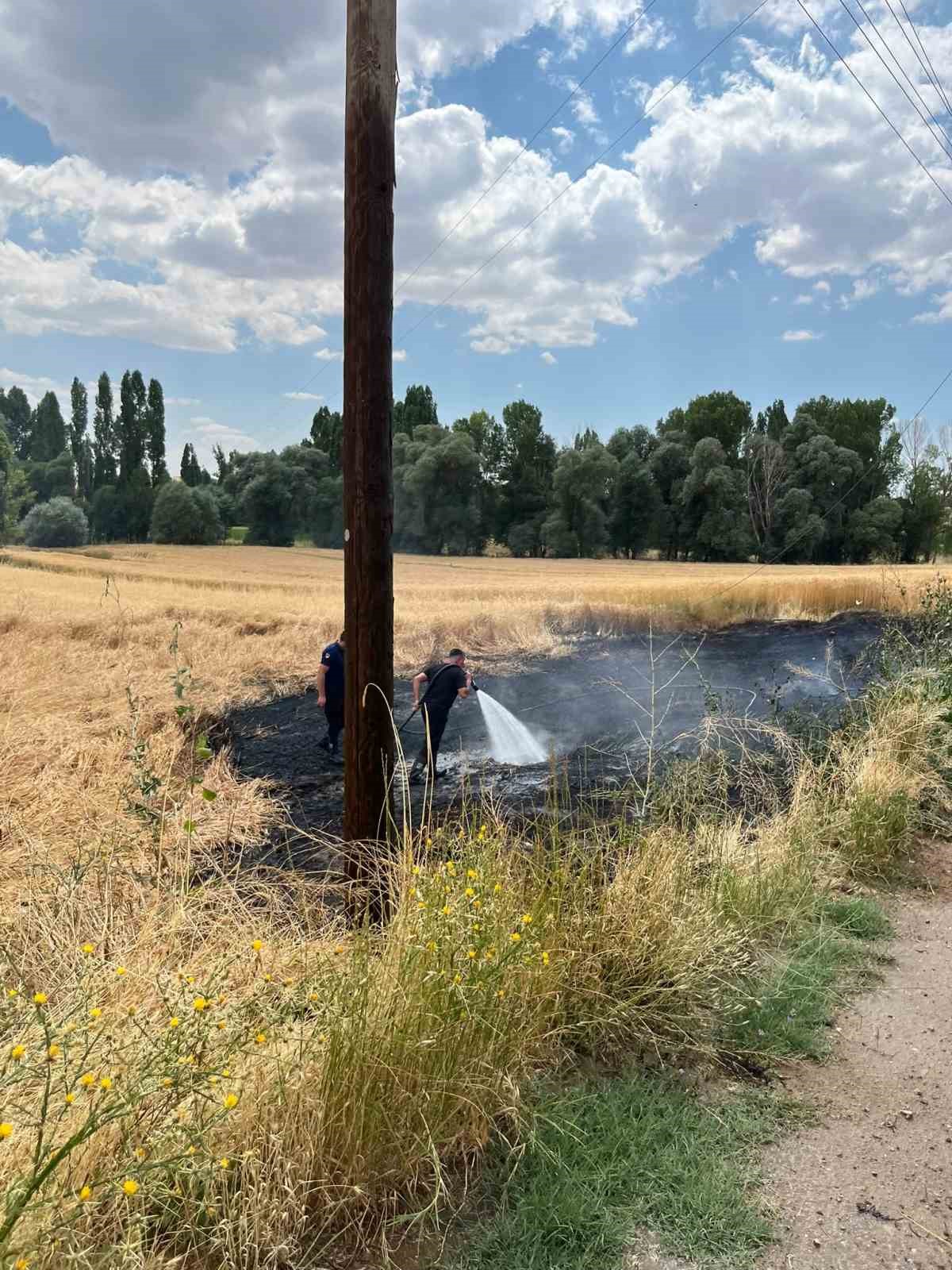 Yozgat’ta yaklaşık 10 dönüm ekili arazi yandı
