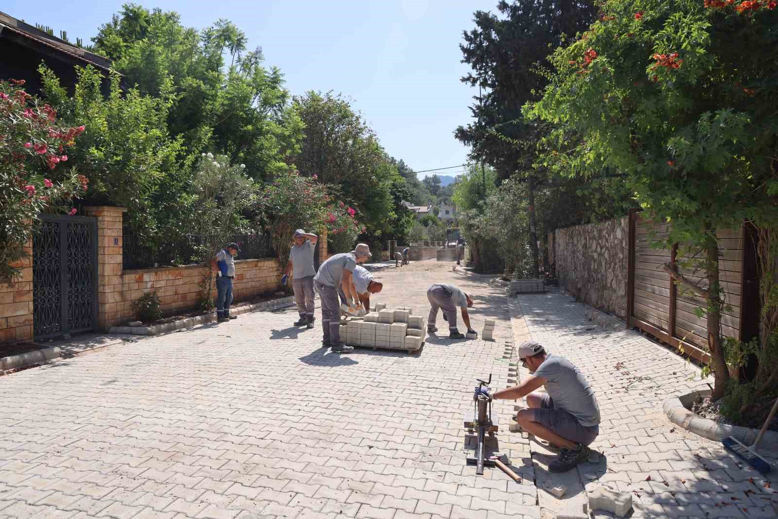 Marmaris’te yollar baştan sona yenileniyor