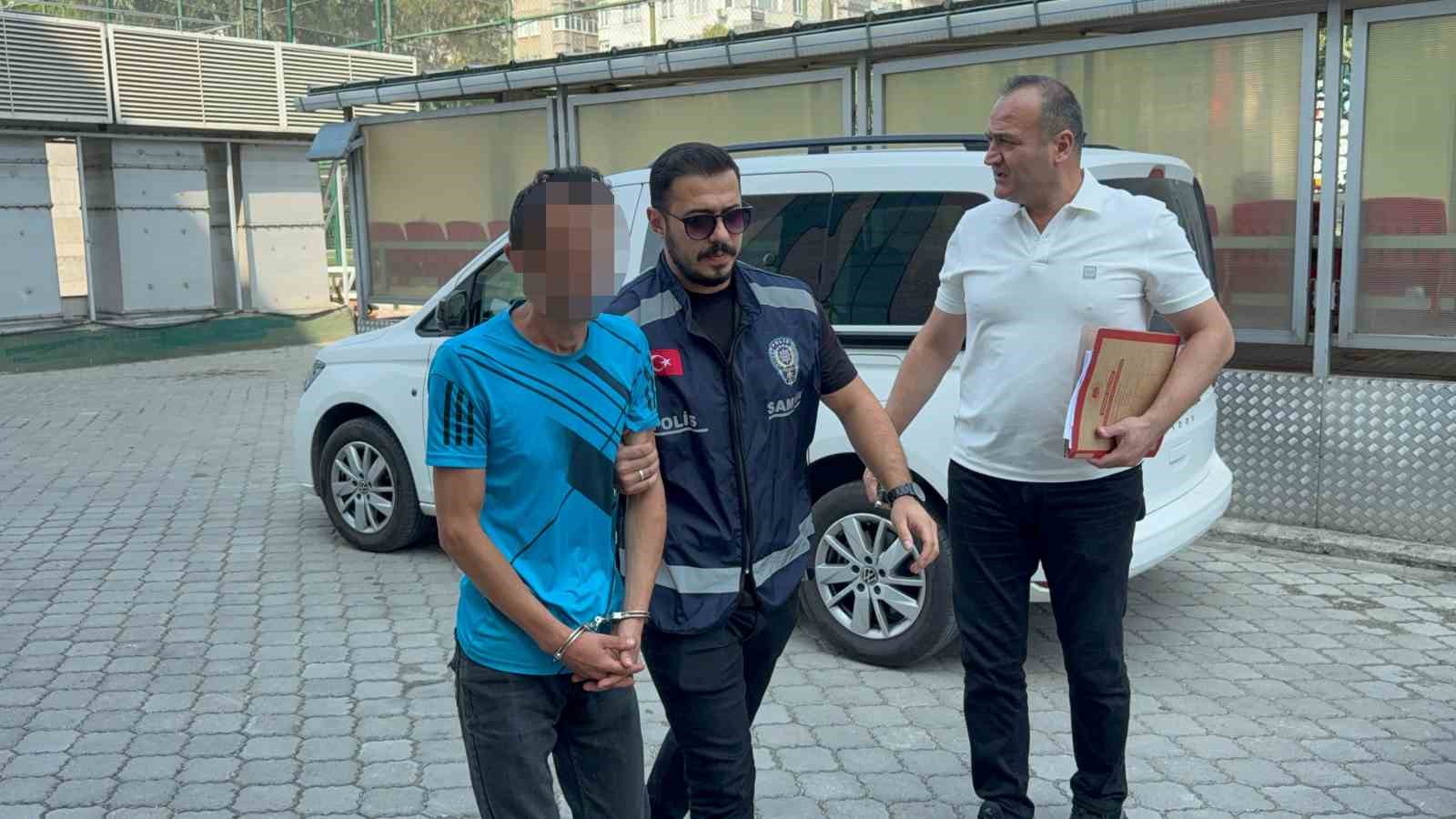 Kumsalda güneşlenen kadına cinsel taciz iddiasıyla gözaltına alındı