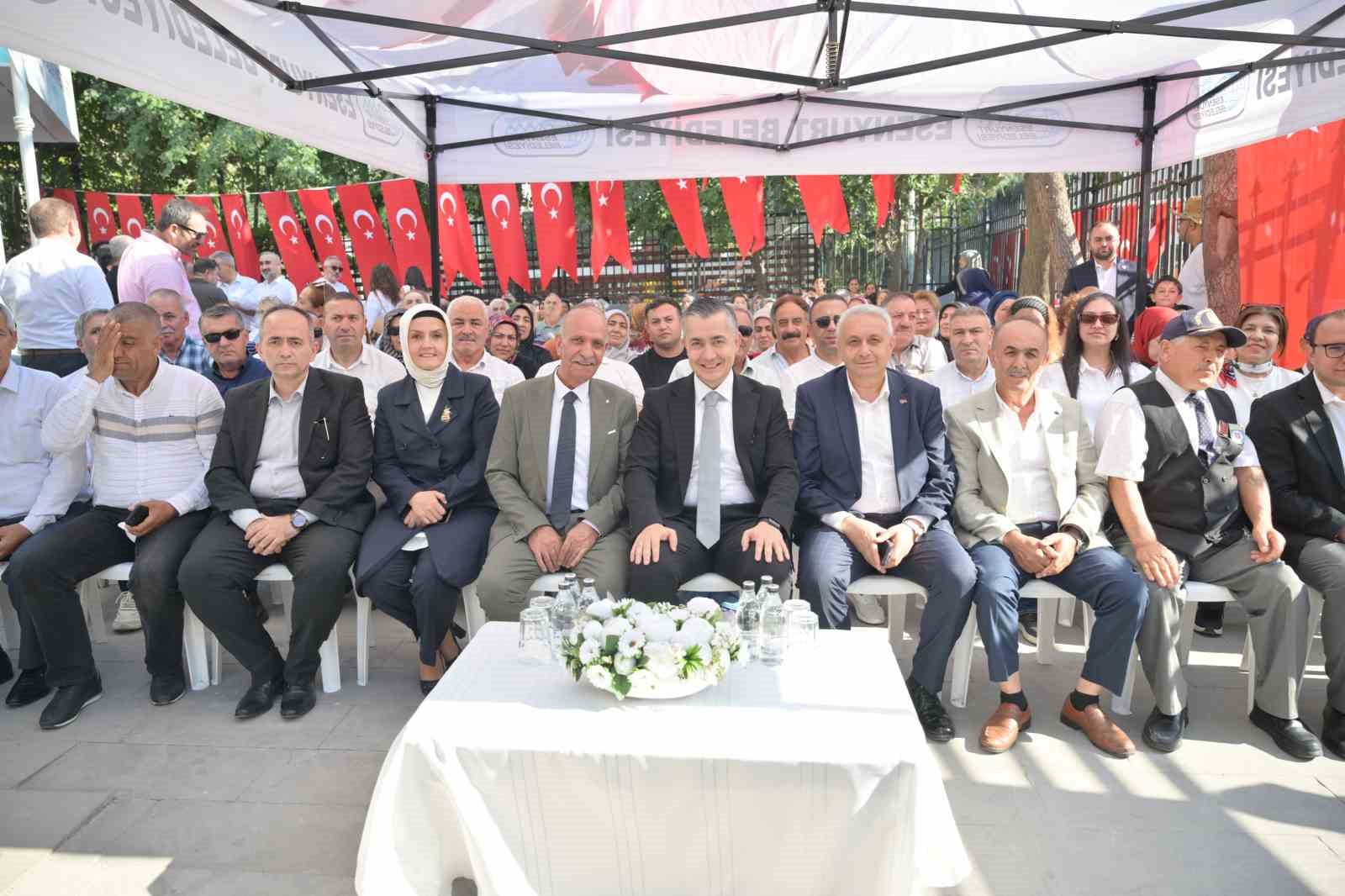 Esenyurt’ta yeni muhtarlık hizmet binası açıldı