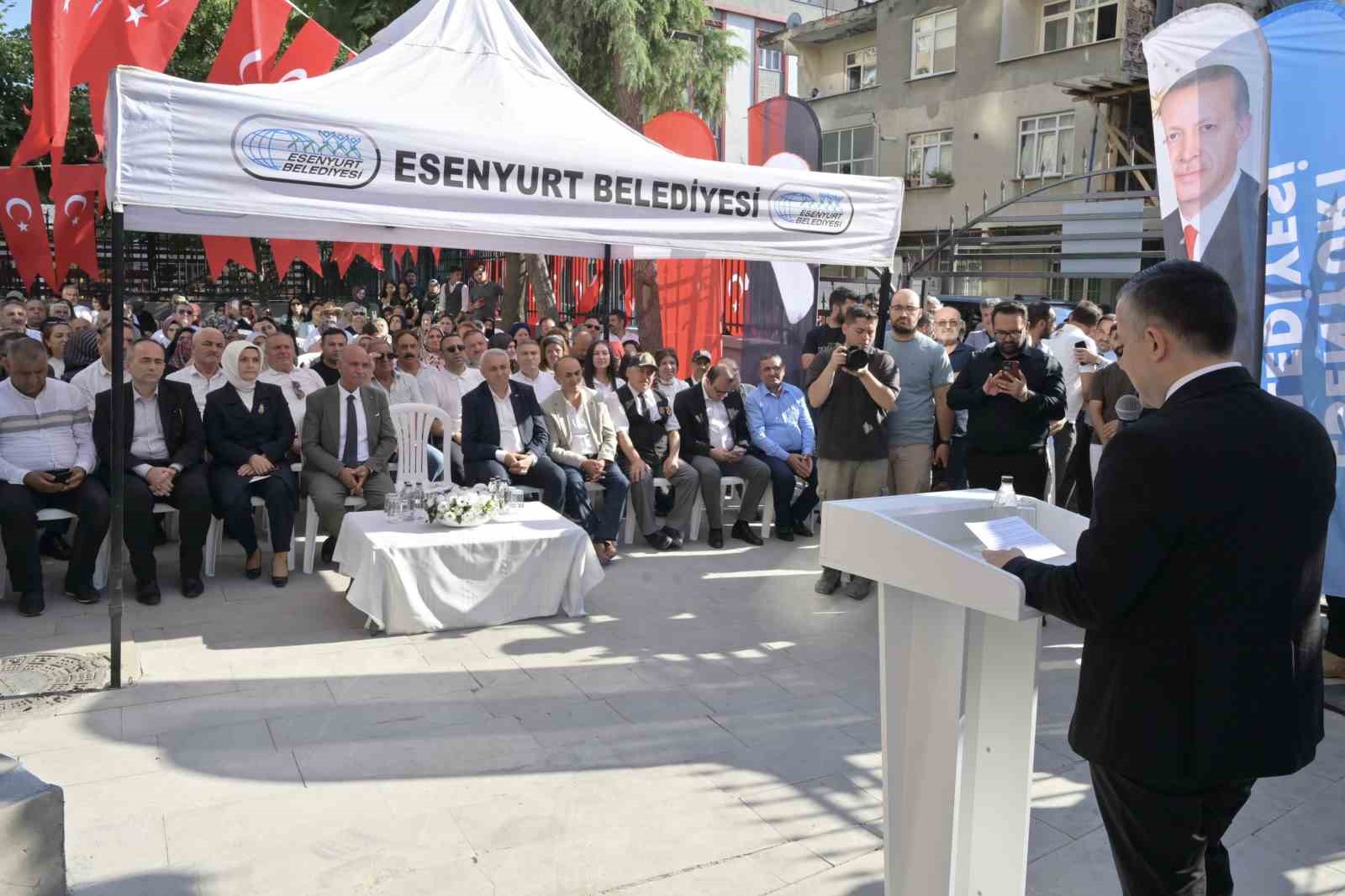 Esenyurt’ta yeni muhtarlık hizmet binası açıldı