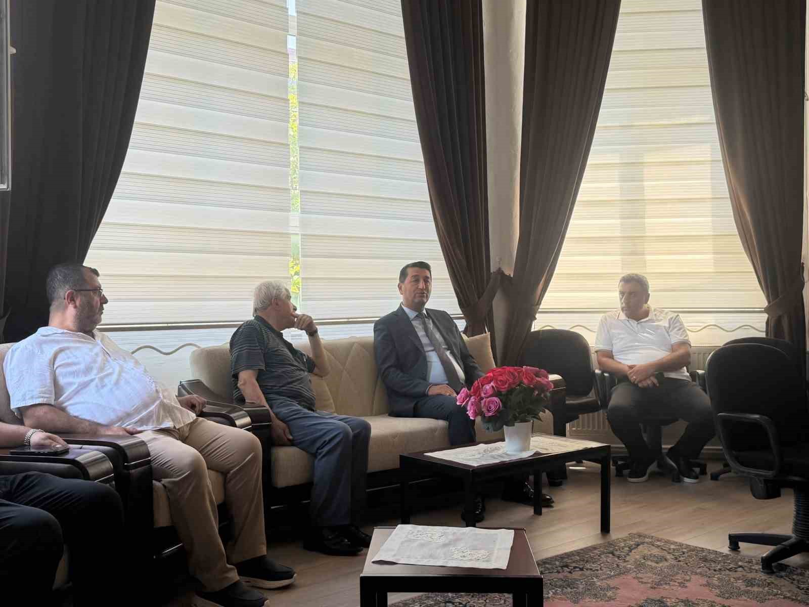 MTSO Başkan Adayı Boyraz’dan Hacı Bektaşi Veli Kültür Merkezi Vakfı’na ziyaret