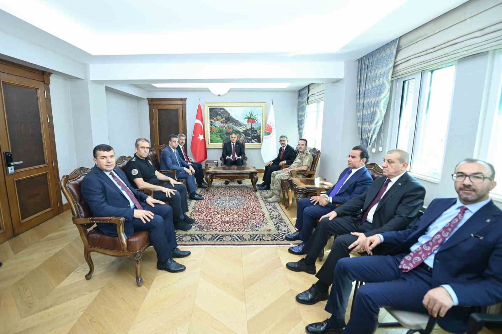 Bakan Ersoy Şırnak’ta