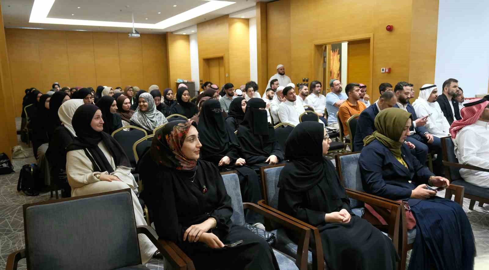 Mekke’de düzenlenen 11. Uluslararası Arapça Dil Okulu tamamlandı
