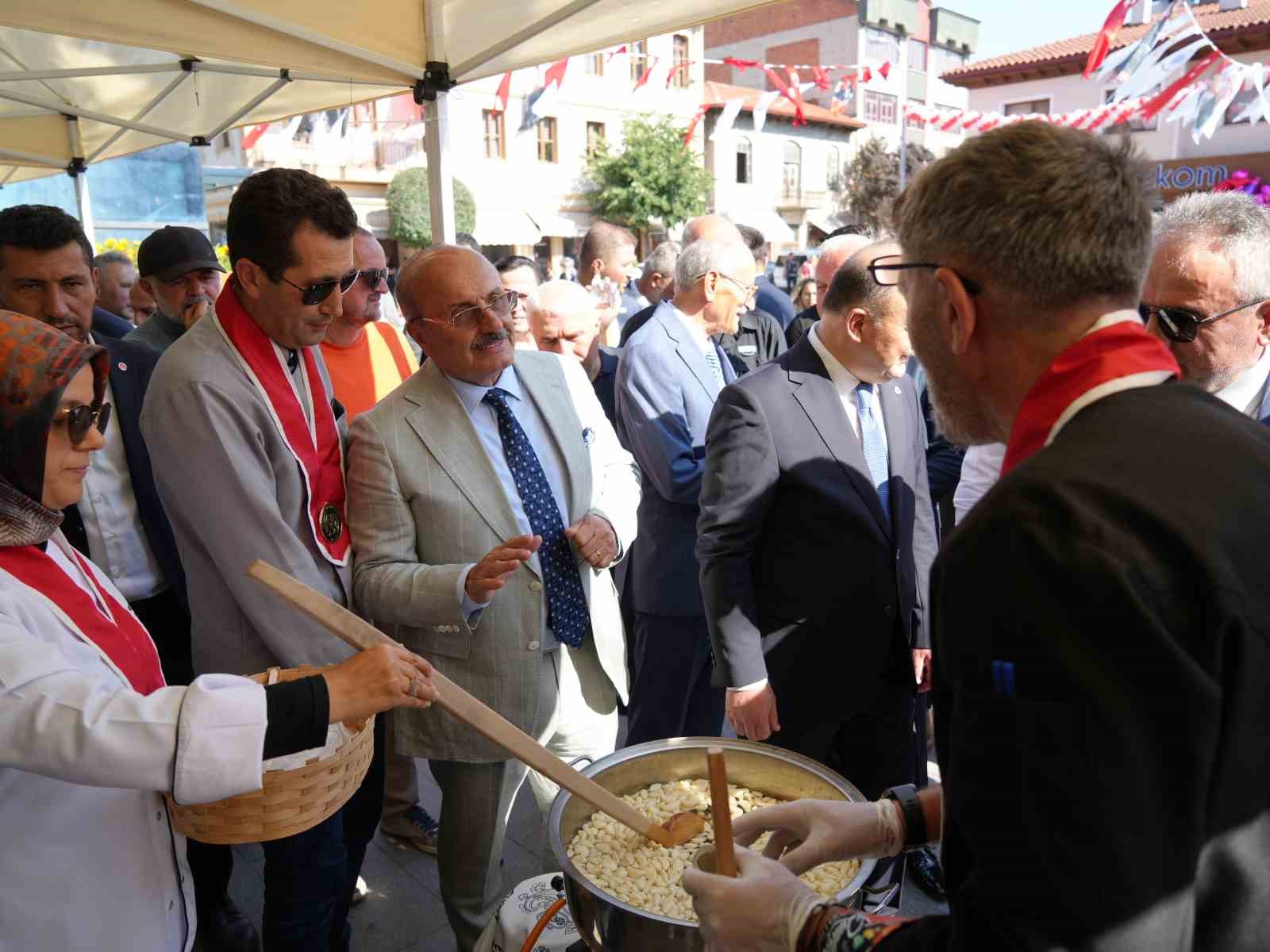 "36. Uluslararası Taşköprü Kültür ve Sarımsak Festivali" başladı