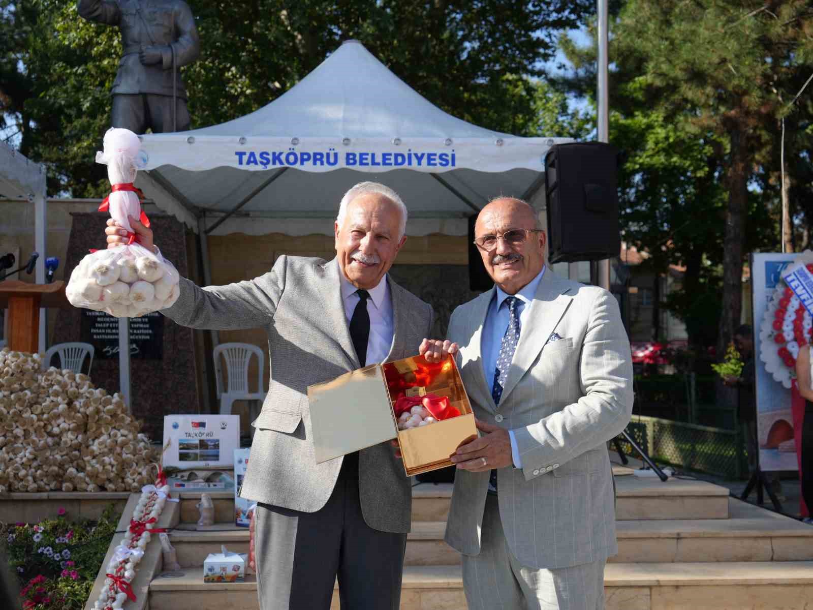 "36. Uluslararası Taşköprü Kültür ve Sarımsak Festivali" başladı