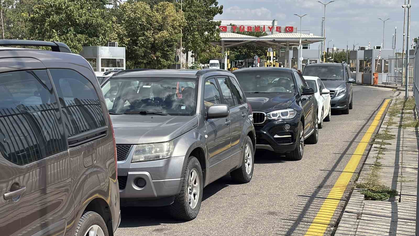 Gurbetçilerin hüzünlü dönüş yolculuğu başladı