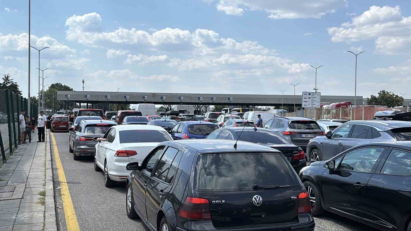 Gurbetçilerin hüzünlü dönüş yolculuğu başladı