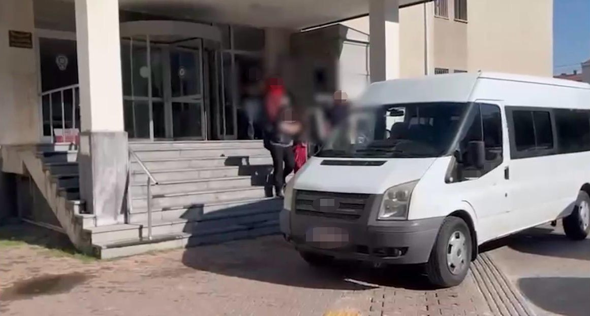 Kayseri’de 5 evden 1 milyon 900 bin TL’lik ziynet ve para çalan şahıslar yakalandı