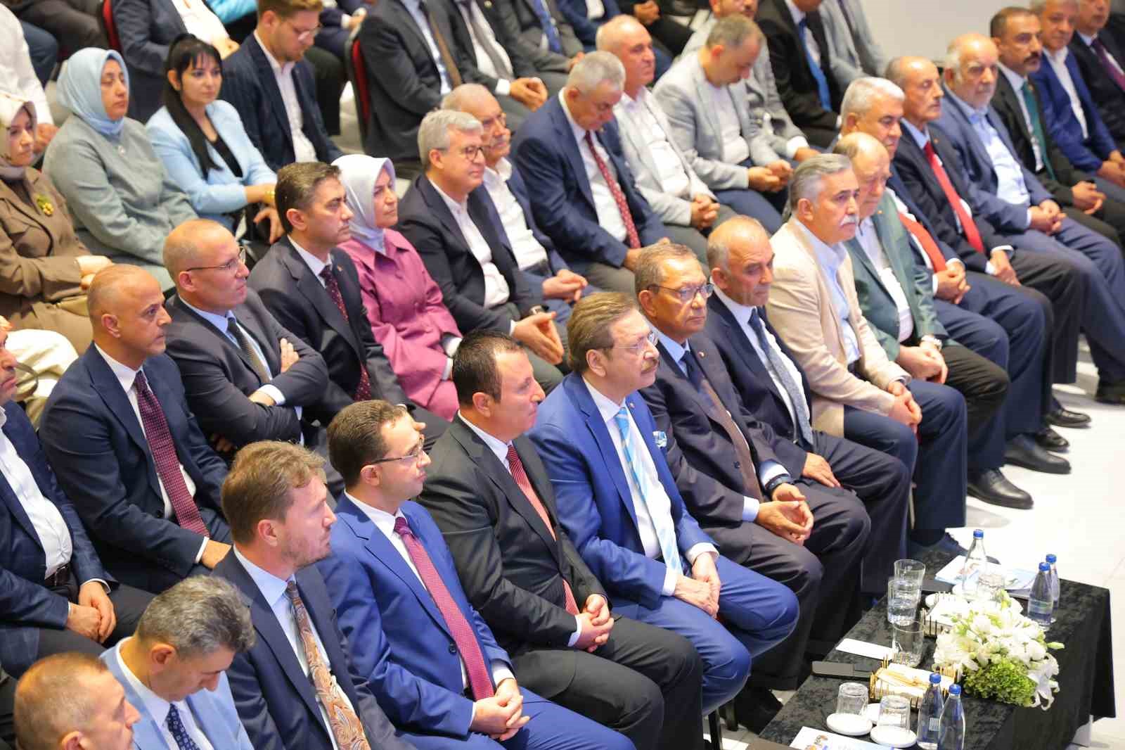 TOBB Başkanı Hisarcıklıoğlu: "Kahramanmaraş, üretim gücüyle Türkiye ekonomisinin lokomotif şehirlerinden birisidir"