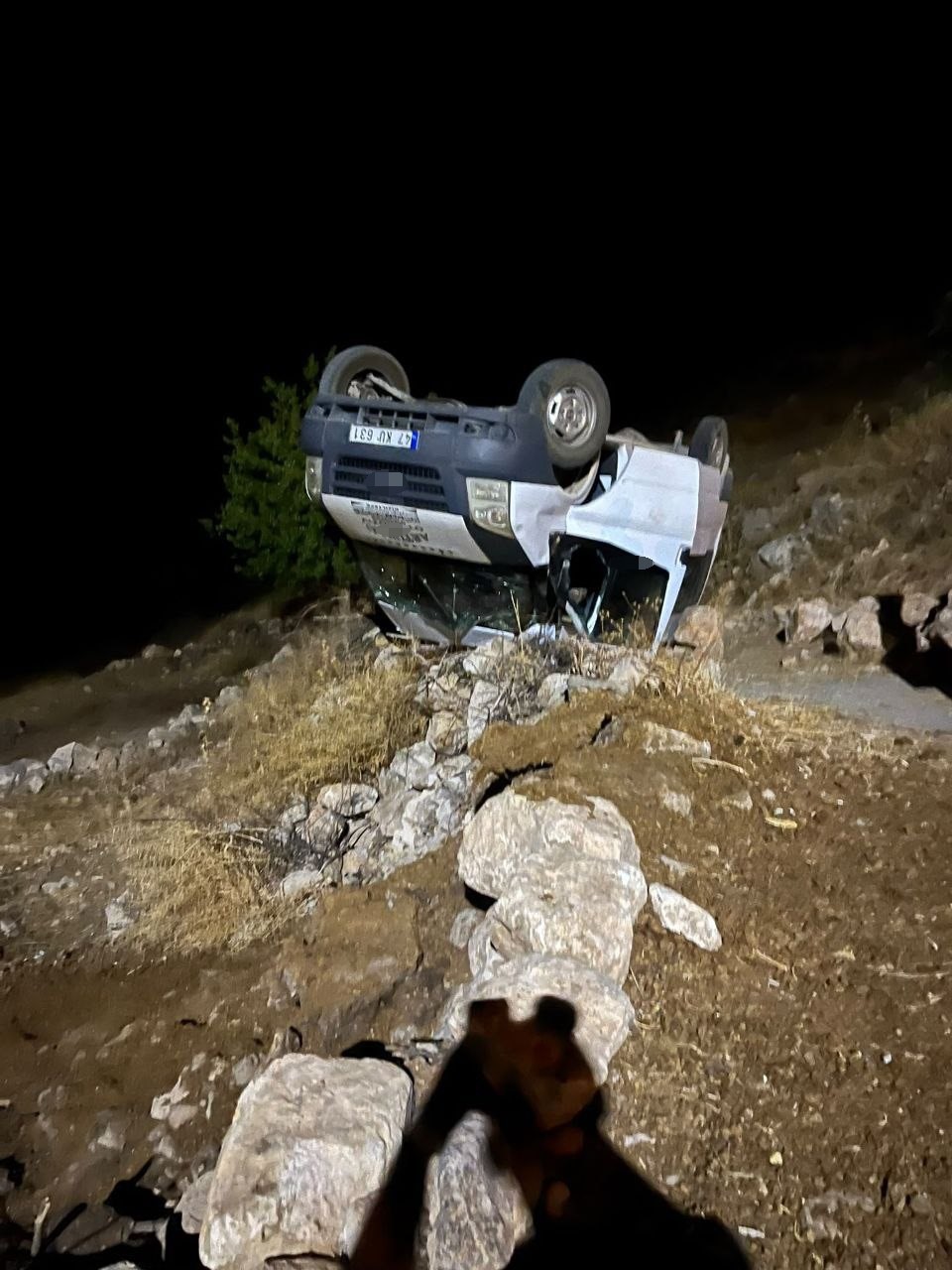 Batman’da minibüs şarampole yuvarlandı: 5 yaralı