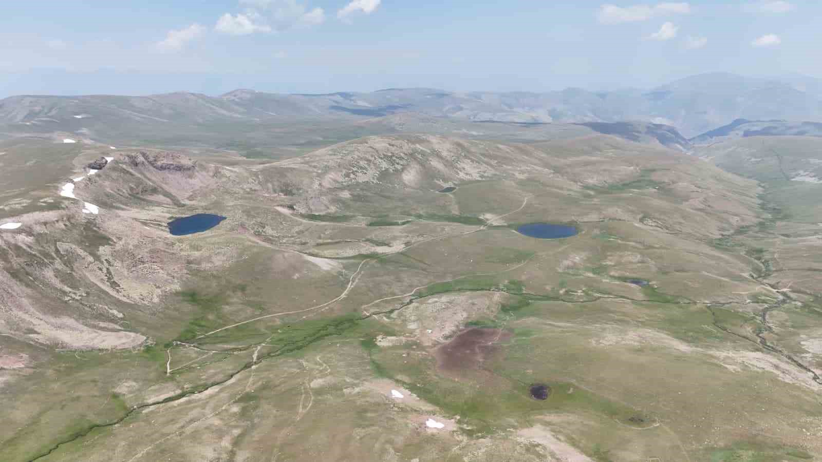 Doğa tutkunlarının yeni gözdesi: Erzurum’un saklı güzelliği ‘Mescit Dağı’ keşfedilmeyi bekliyor