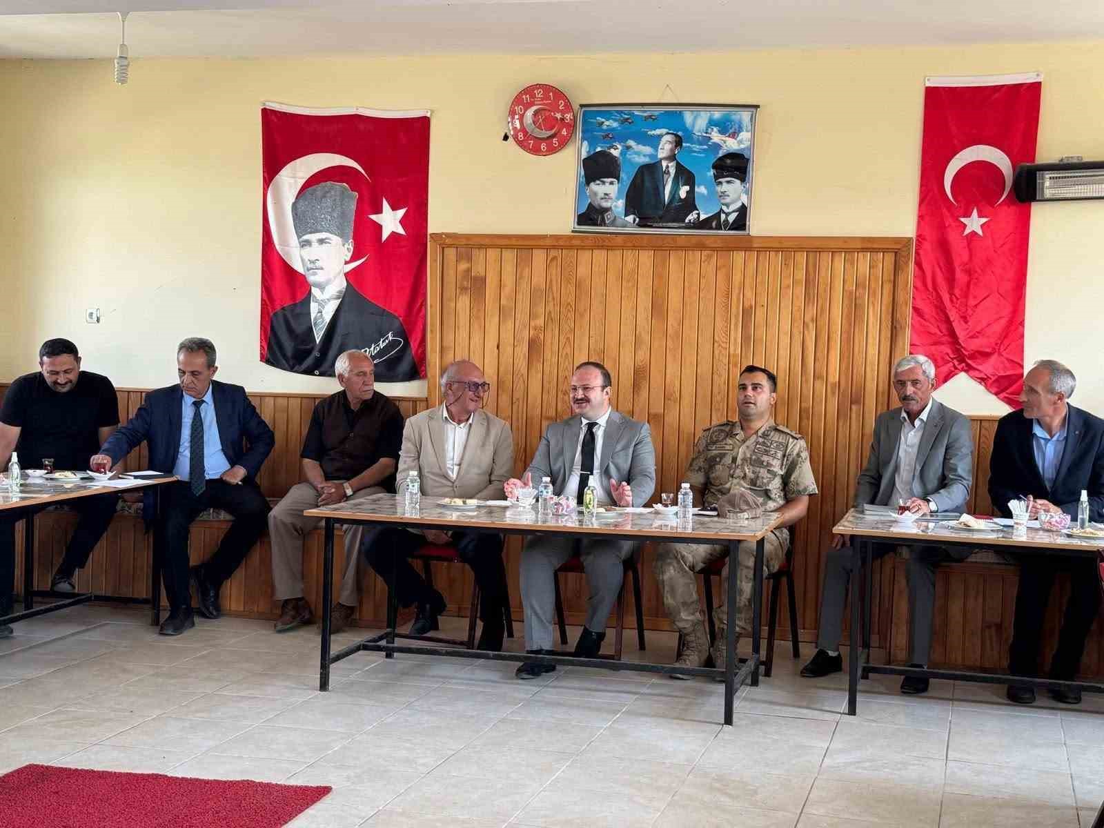 Arpaçay’da köylerin ihtiyaçları yerinde incelendi