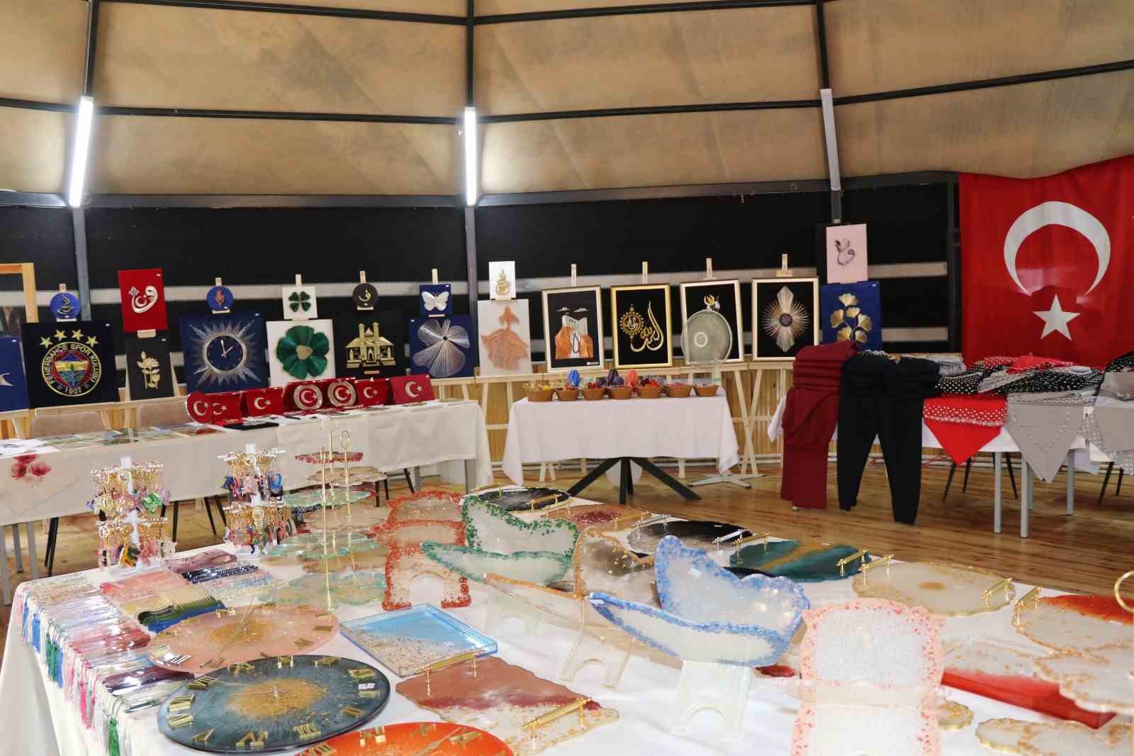 Yıl sonu emekleri görücüye çıktı
