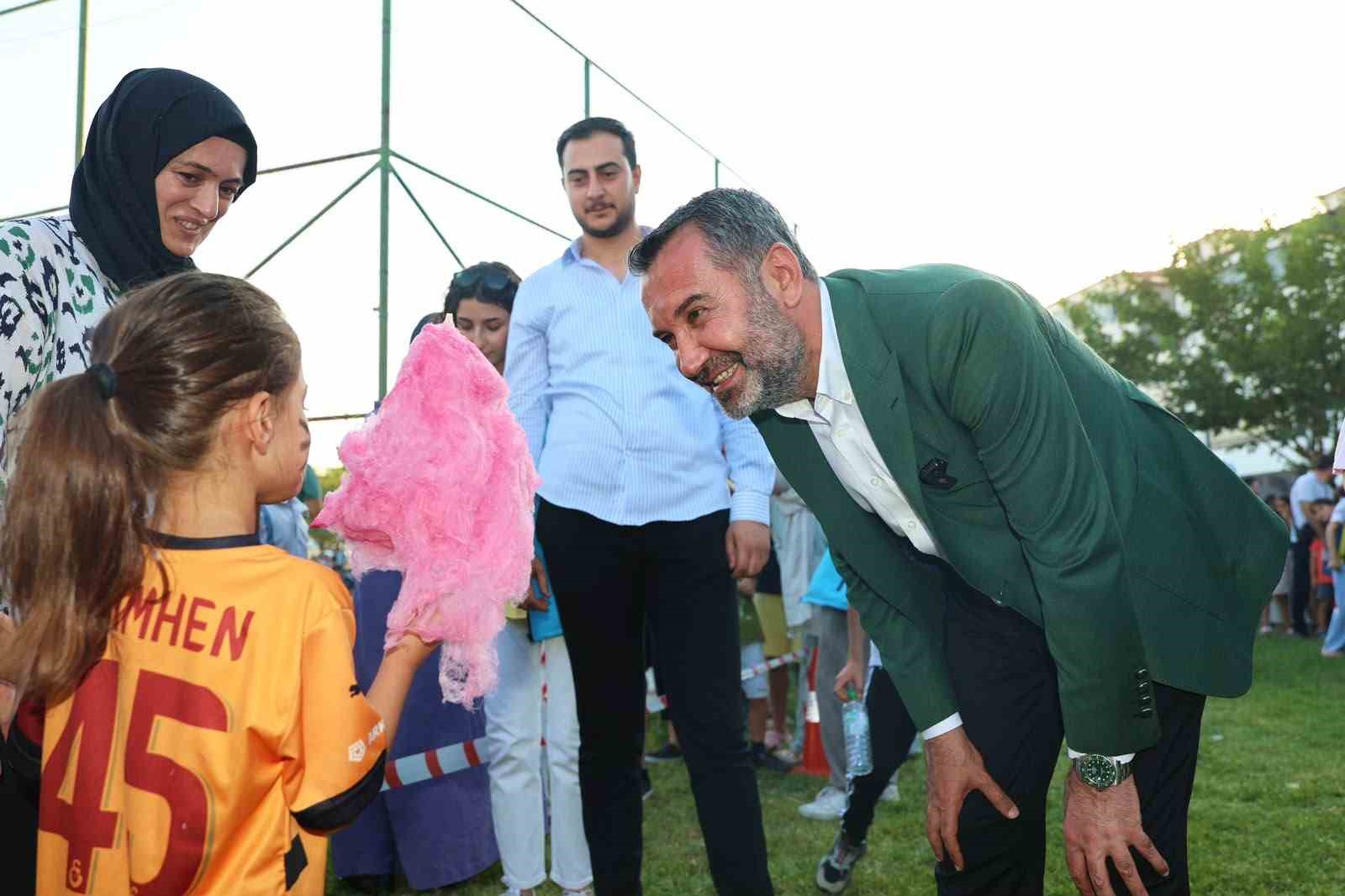 Başkan Şerifoğulları çocuklarla buluştu