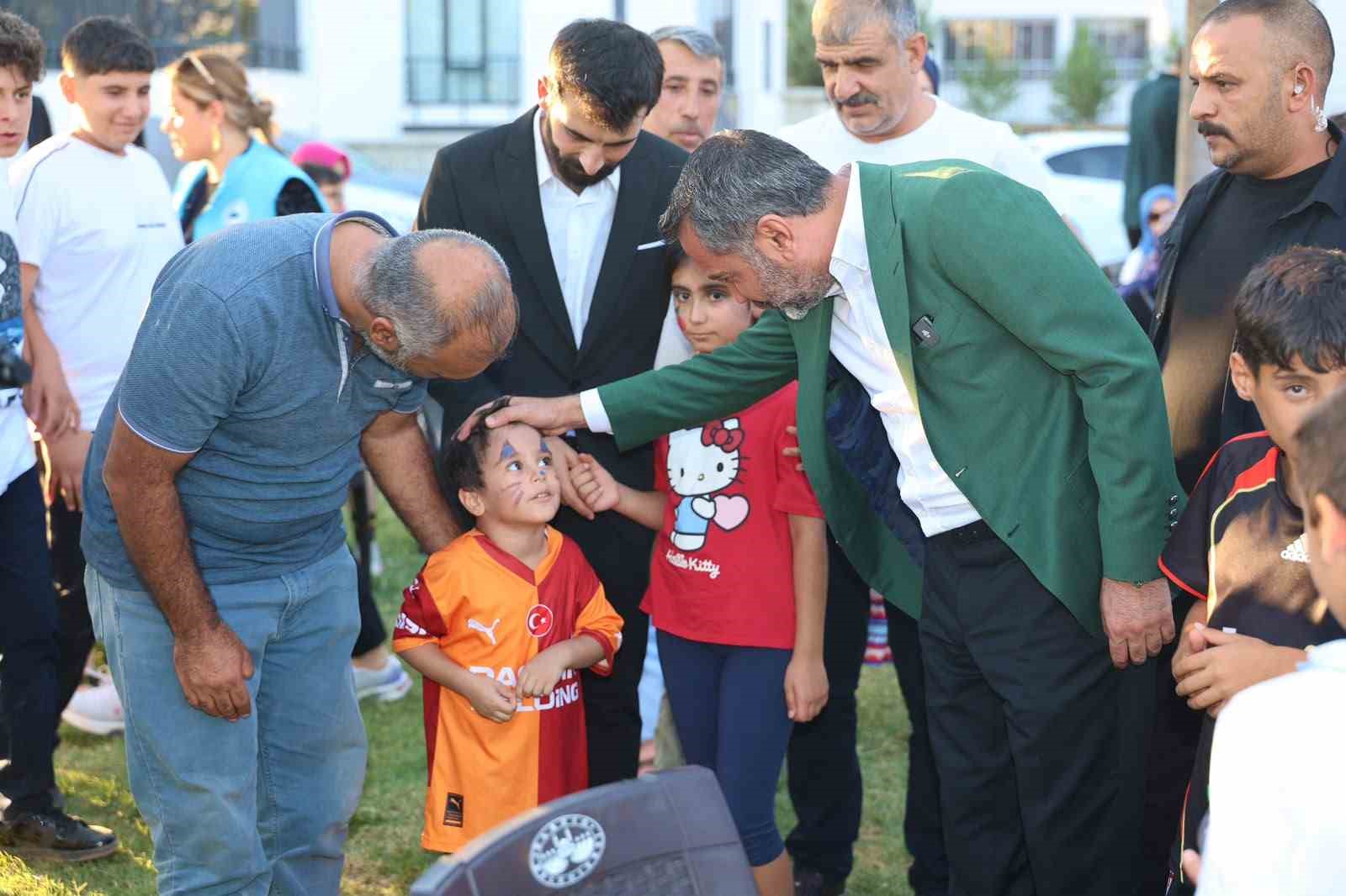 Başkan Şerifoğulları çocuklarla buluştu