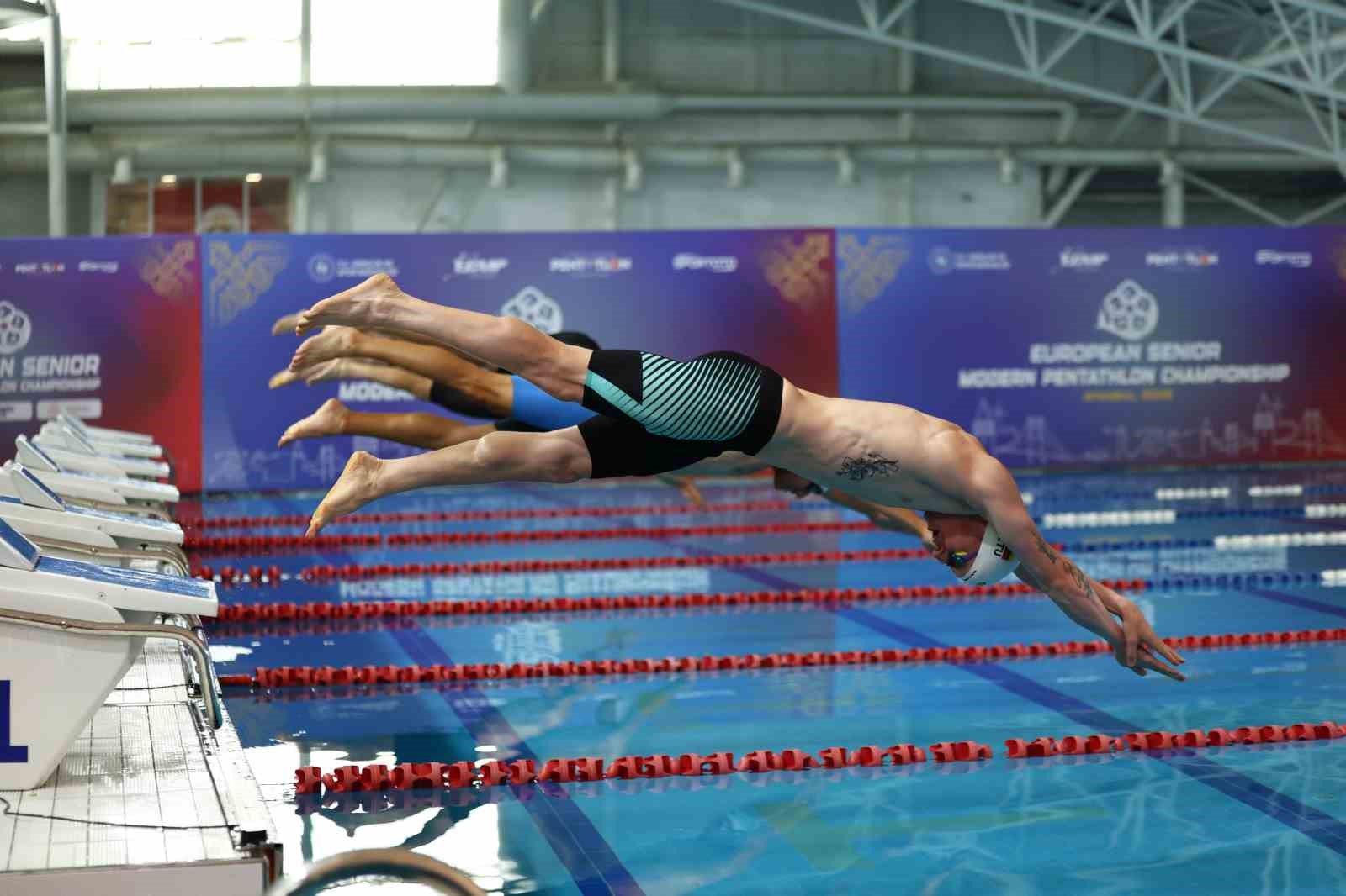 Kıvanç Taşyaran ve Buğra Ünal, yarı finalde