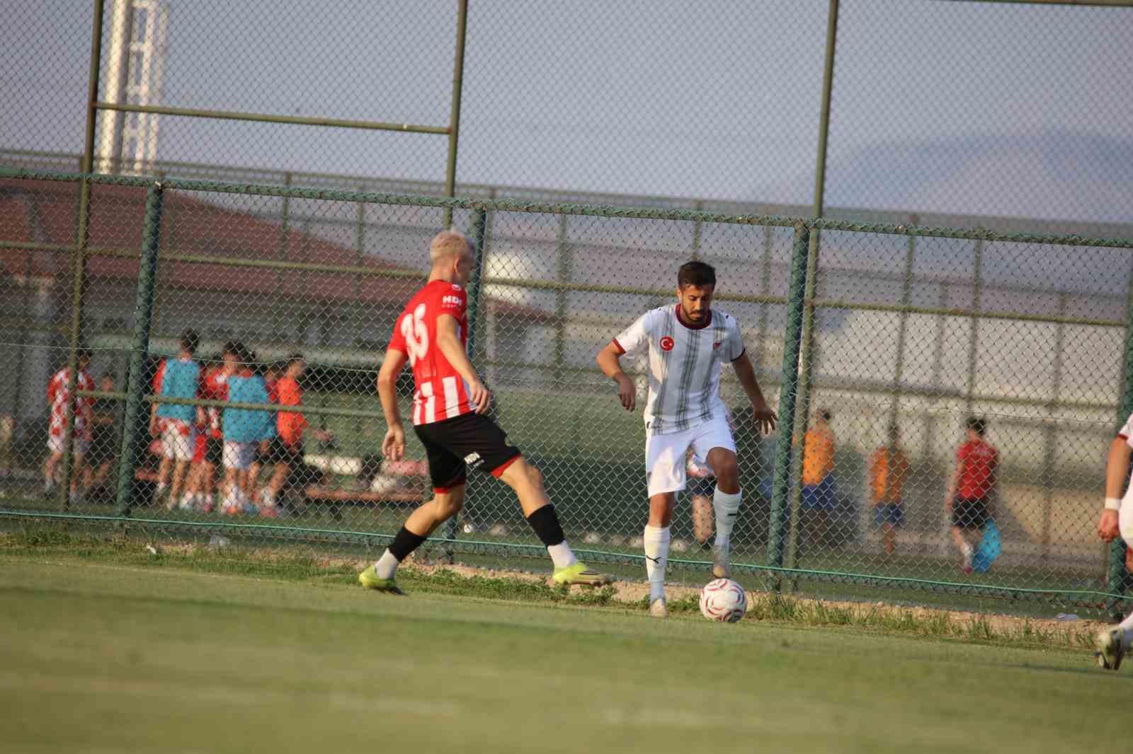 Hazırlık Maçı: Elazığspor: 2 - Ayvalıkgücü Belediyespor: 1