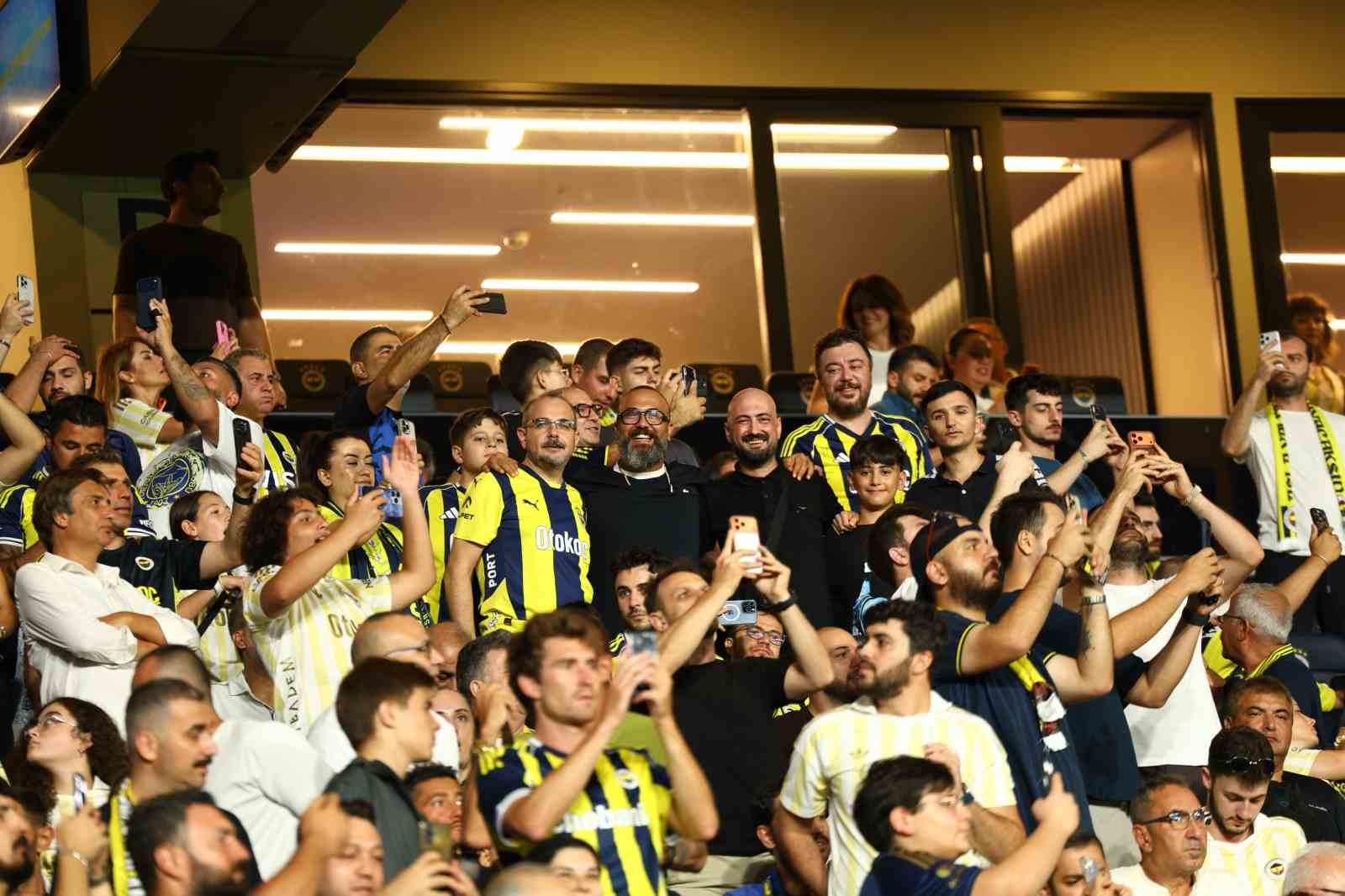 UEFA Şampiyonlar Ligi: Fenerbahçe: 1 - Sturm Graz: 0 (Maç devam ediyor)