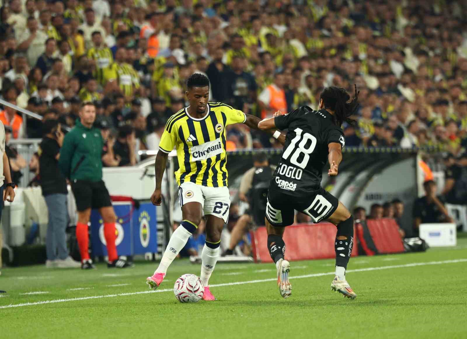 UEFA Şampiyonlar Ligi: Fenerbahçe: 1 - Sturm Graz: 0 (Maç devam ediyor)